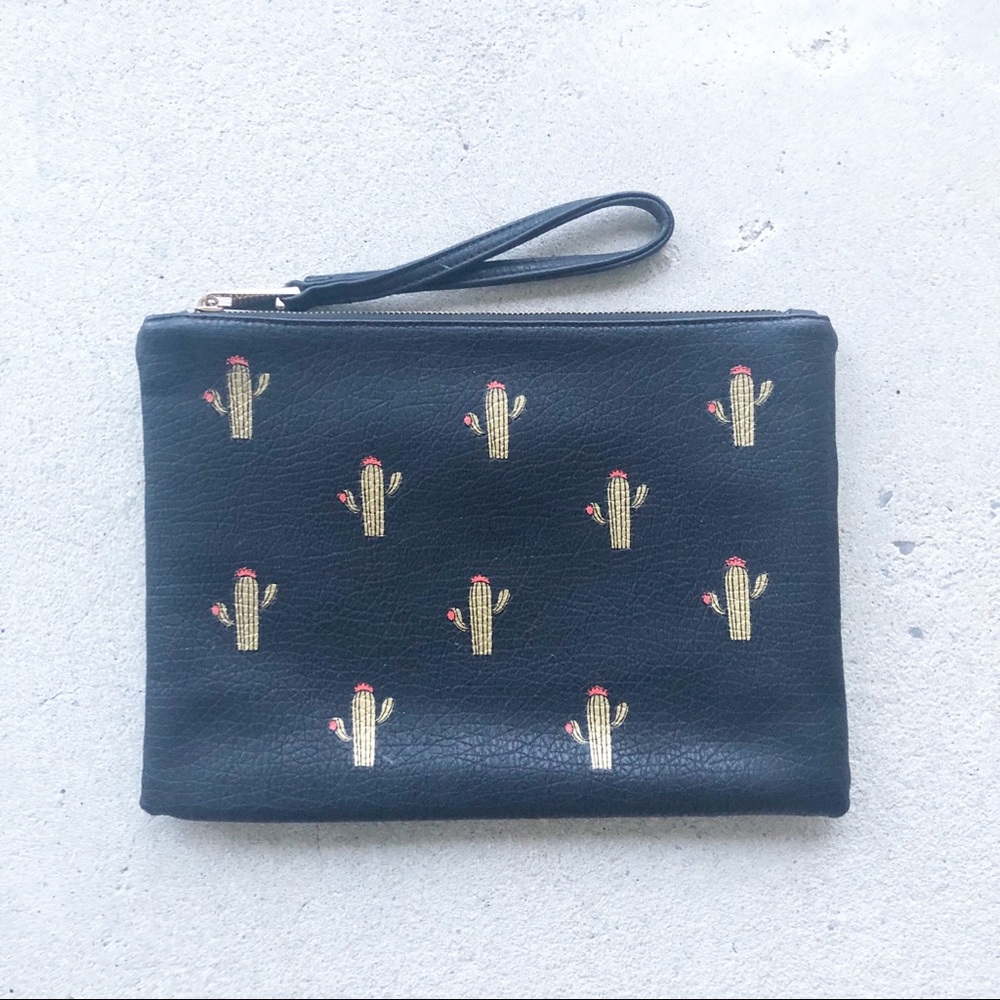 Street Level Black Cactus Print Purse
